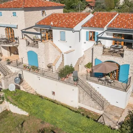 Casa Veronica Nyaraló *