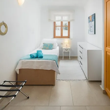 Casa Veronica ブイェ